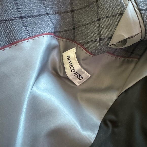 Stylish Suit - Picture 5 of 9